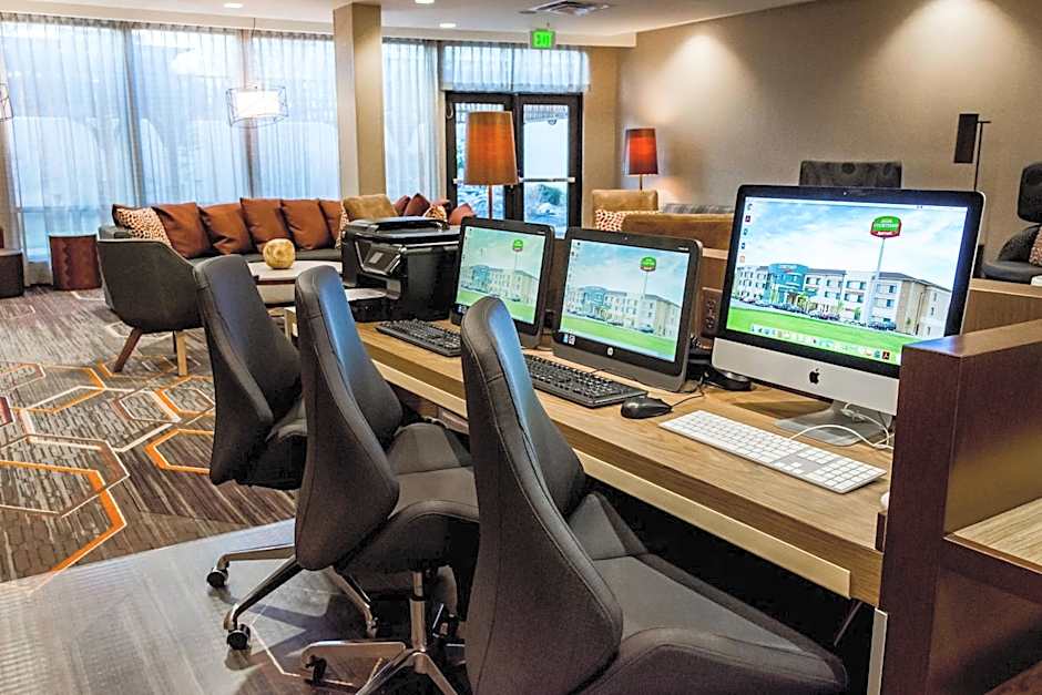 Courtyard by Marriott Lafayette