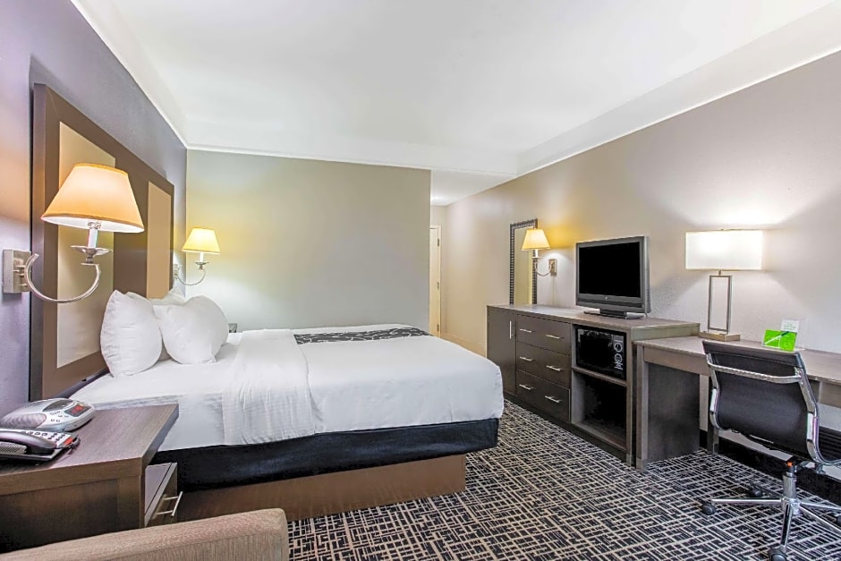 La Quinta Inn & Suites by Wyndham Fultondale