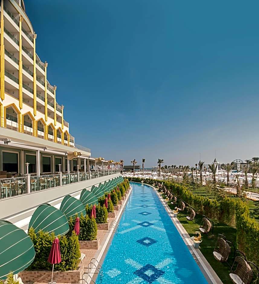 Delphin Imperial Lara