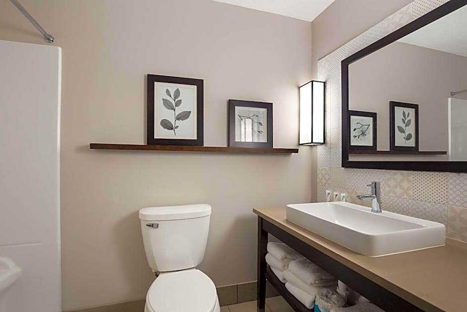 Country Inn & Suites by Radisson, Marion, IL