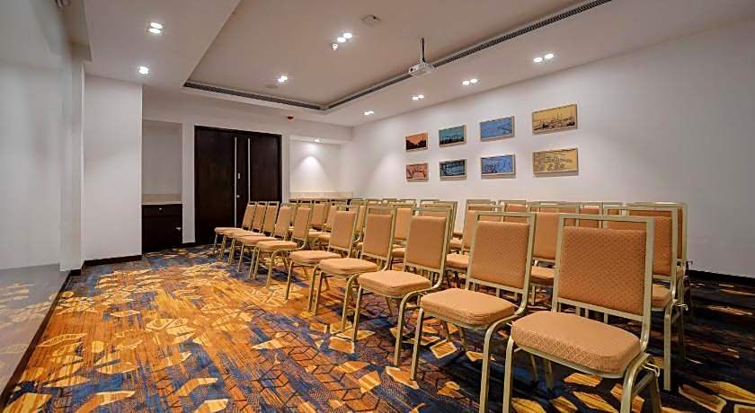 Courtyard by Marriott Surat