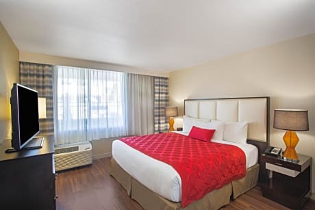 King Room with Street View - Non-Smoking