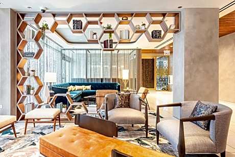 Le Méridien Essex Chicago