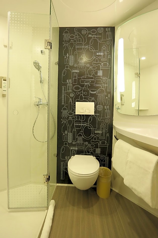 Ibis Xuzhou East Huaihai Road Hotel