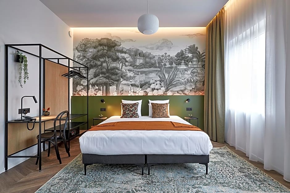 Urban Yard Hotel