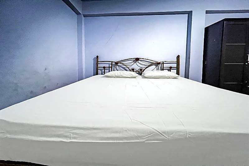 Hotel O Surya HotelNearTaman Anggrek Pkk Watansoppeng