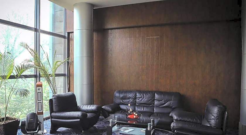 Ararat Hotel