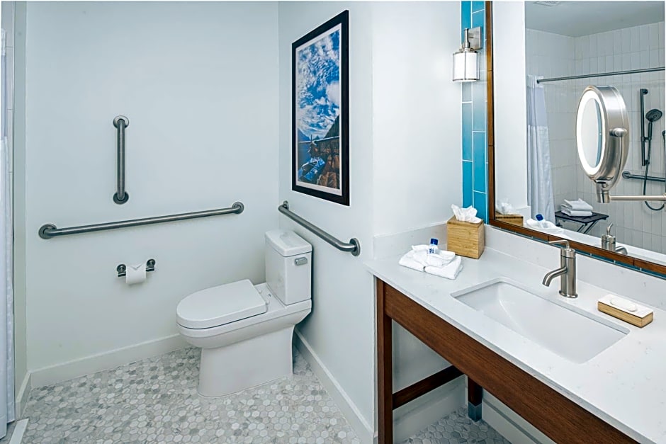 Compass Hotel Naples
