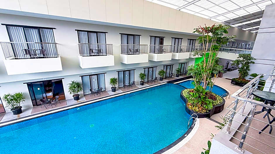 SAVANA HOTEL & CONVENTION MALANG