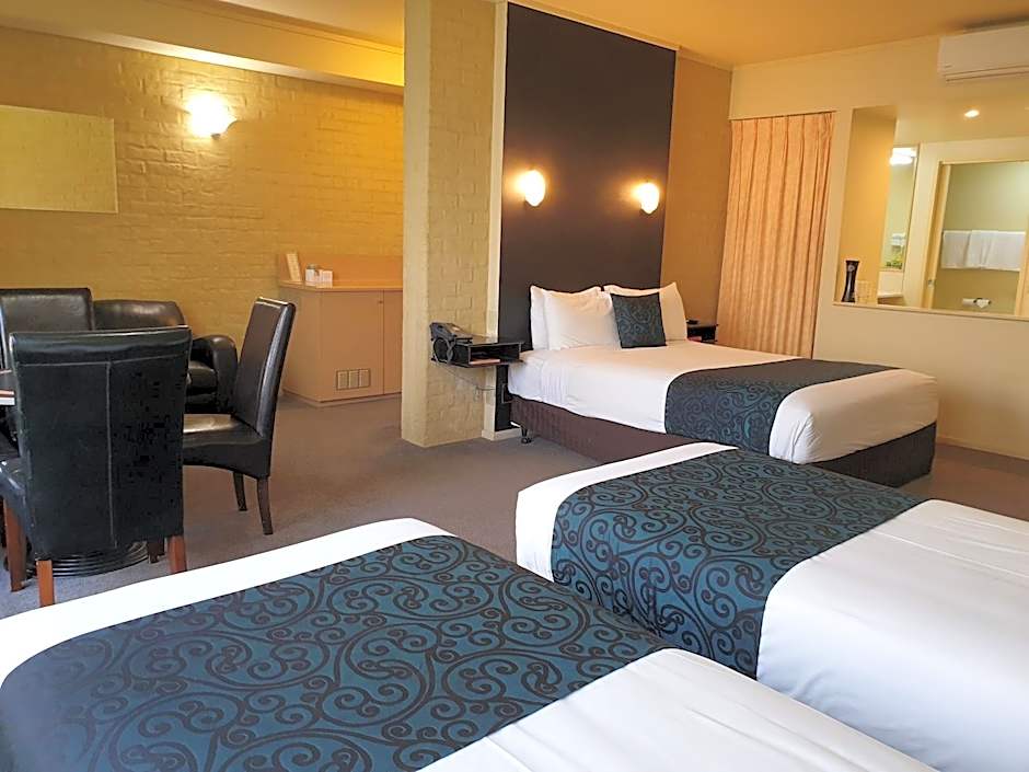 Madison Spa Motel - Adults Only