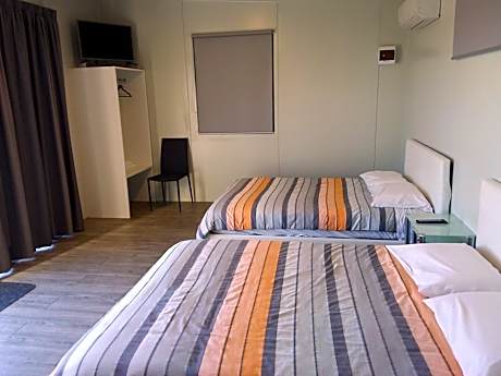 Pine Lake View Lodge