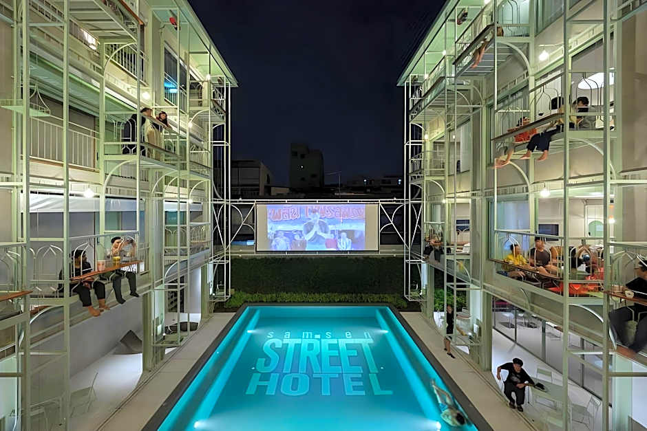 4 Monkeys Hotel