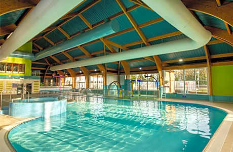 Premium Holiday Home in The New Forest at Hoburne Bashley - Leisure Passes Available to Purchase