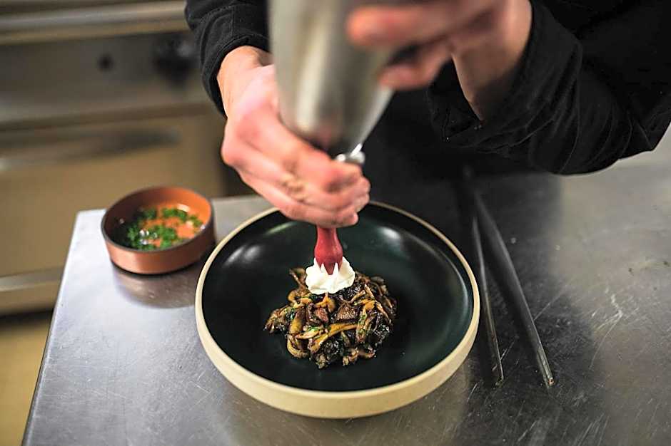 Les Cèdres - Hôtel - Restaurants - Spa