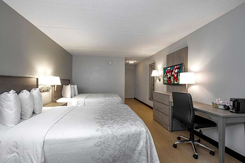 Red Roof PLUS+ Boston - Mansfield/ Foxboro