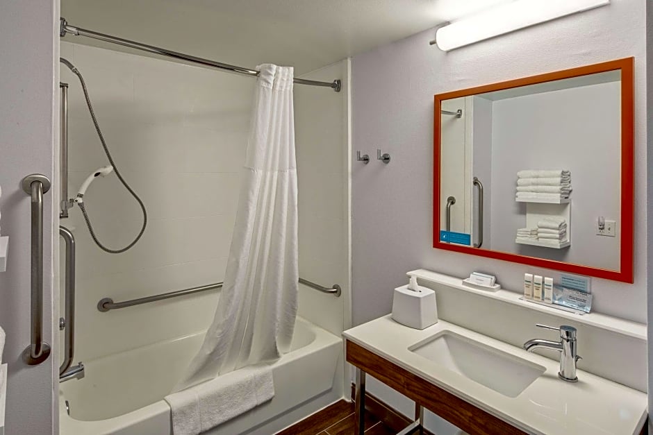 Hampton Inn By Hilton Latrobe, PA