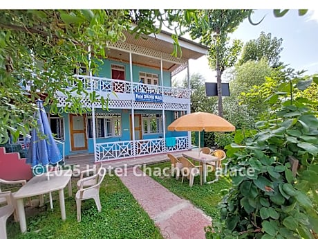 Hotel Chachoo Palace