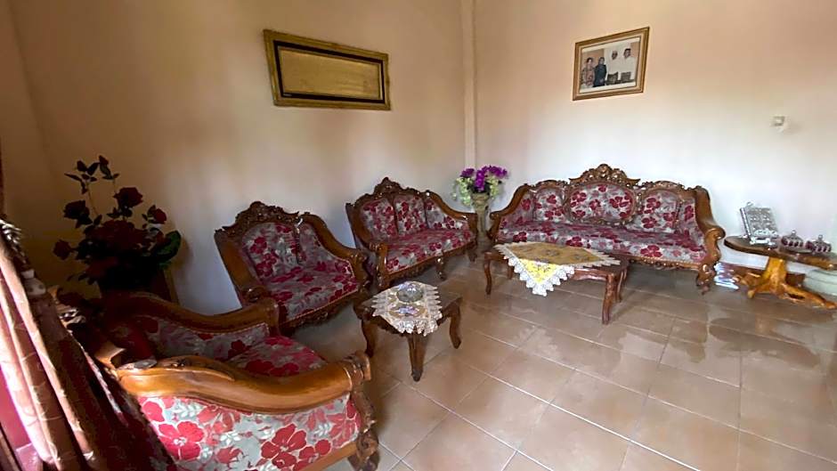 Hotel O Savira Near Barru