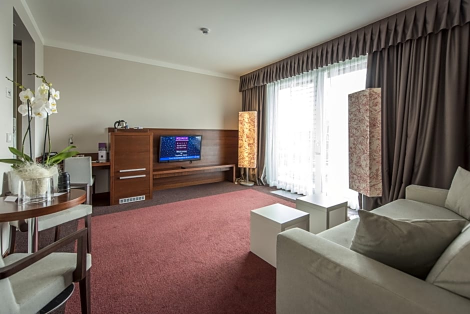 Photo 1 of 3 of Family Suite
