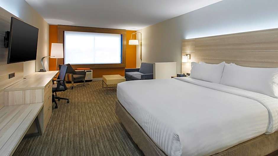 Holiday Inn Express & Suites Medina By IHG