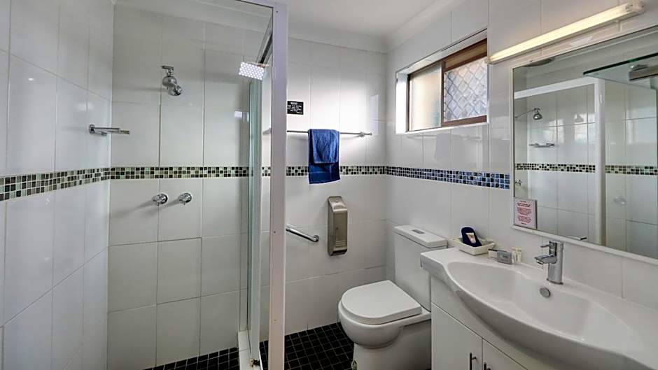 Forest Lodge Motor Inn & Restaurant