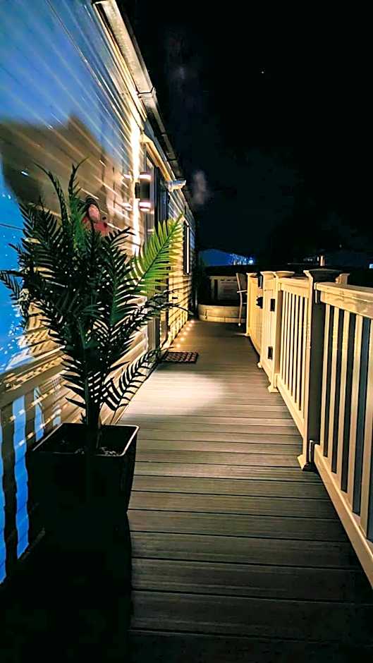 Tattershall Lakes - Merlin Point