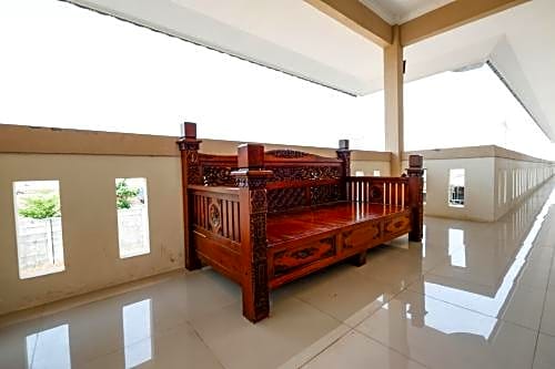 SPOT ON 2027 Putri Guest House Syariah