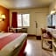 Motel 6-Des Moines, IA - North