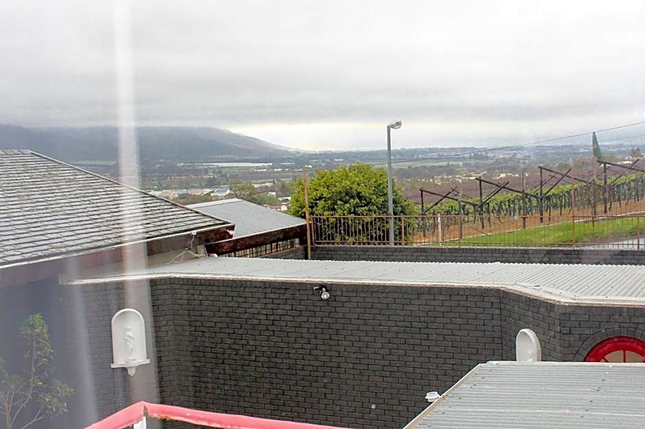 A' Queenslin Guesthouse