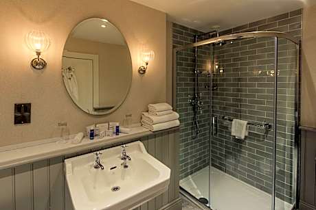 Superior Double Room Garden Wing (1 Double Bed)