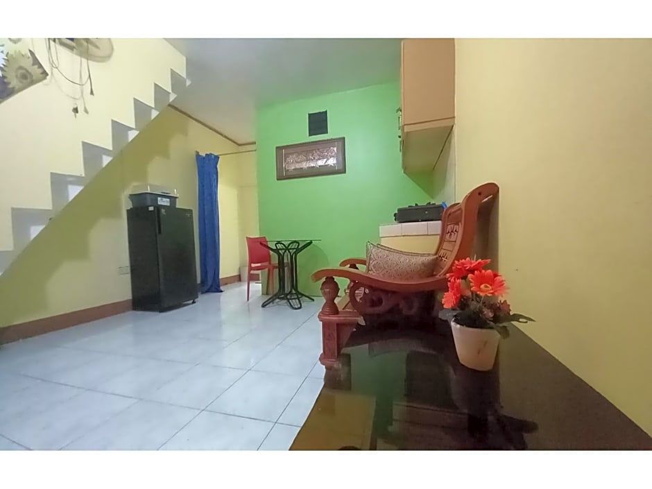 OYO 1048 Jomckayl Apartelle