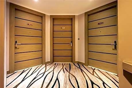 Family Three-Bedroom King Suite