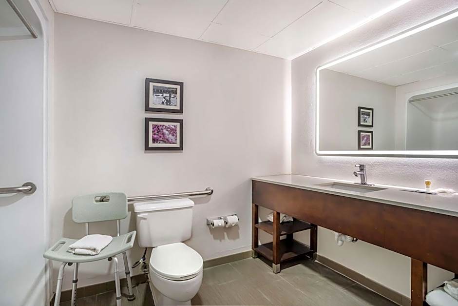 Comfort Inn Charlotte Airport Uptown