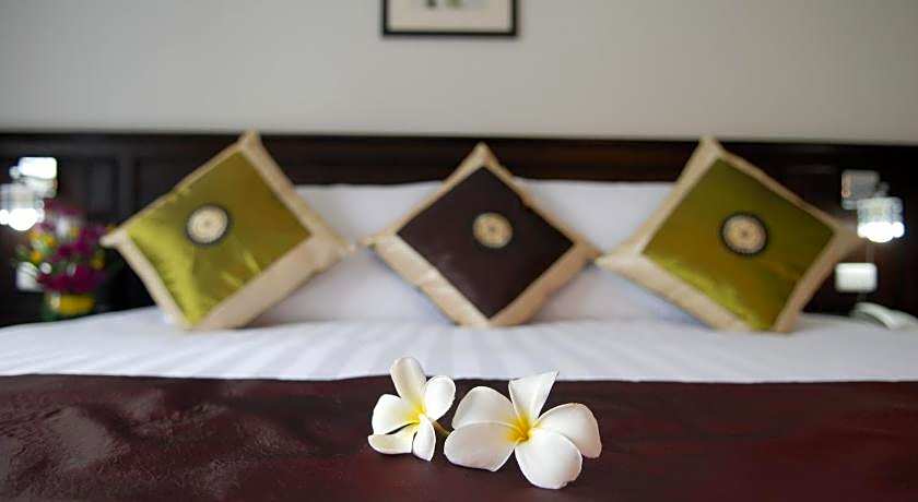 First Residence Hotel