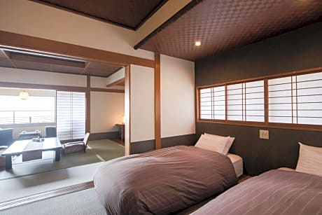 Superior Twin Room with Tatami Area - Non-Smoking