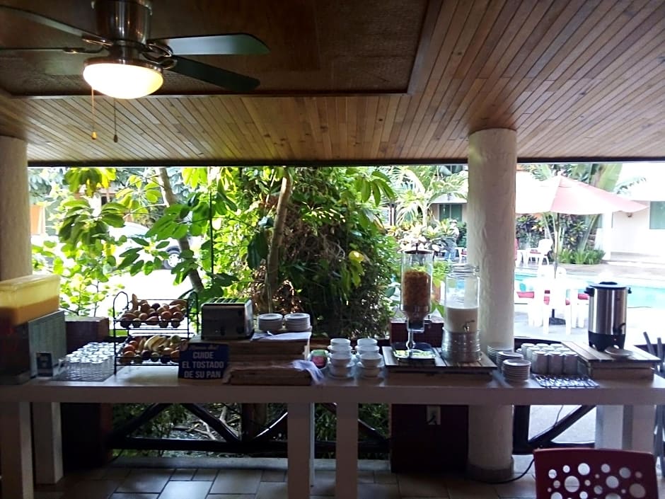Hotel Palapa Palace Inn
