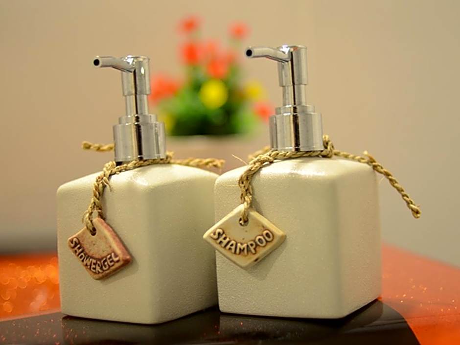 Original Orange Hotel