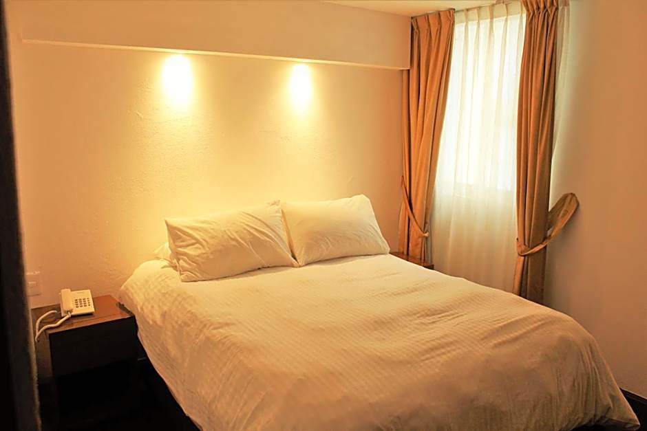 Condesa Suites