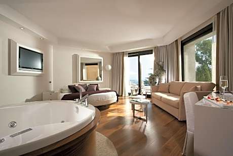 Paradiso Suite capacity 2