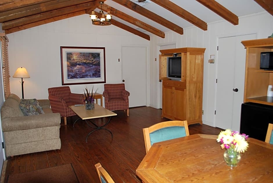 POSTOAK Lodge and Retreat