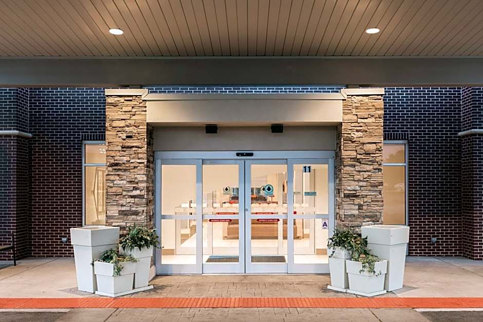 Holiday Inn Express and Suites St Louis-Chesterfield By IHG