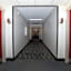 Red Roof Inn & Suites Lexington - Hamburg