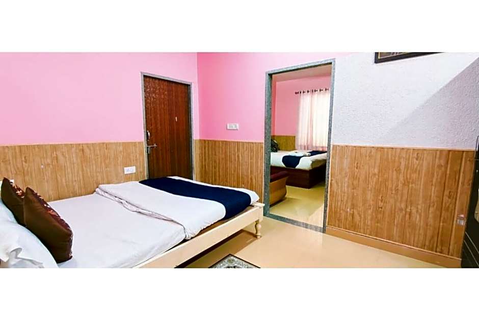 Hotel SSR Palace Mount Abu
