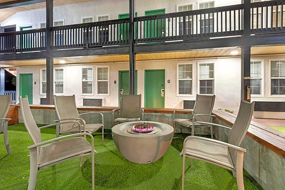 Best Western Marina State Beach