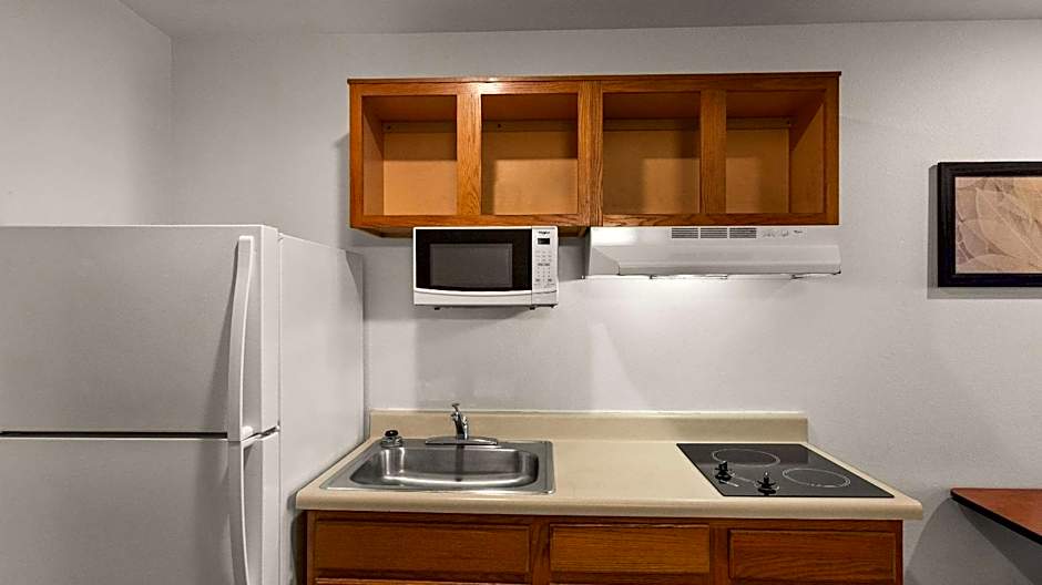 WoodSpring Suites Evansville