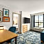 Hampton Inn & Suites by Hilton Langley-Surrey