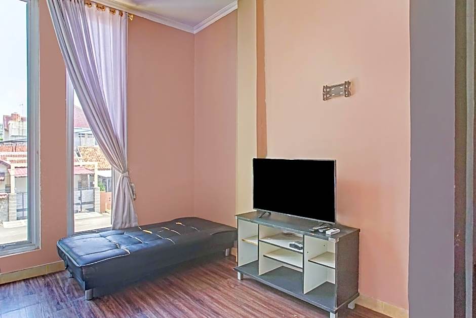 Hotel O Enggal Near Gor Saburai Formerly Hotel Pelangi