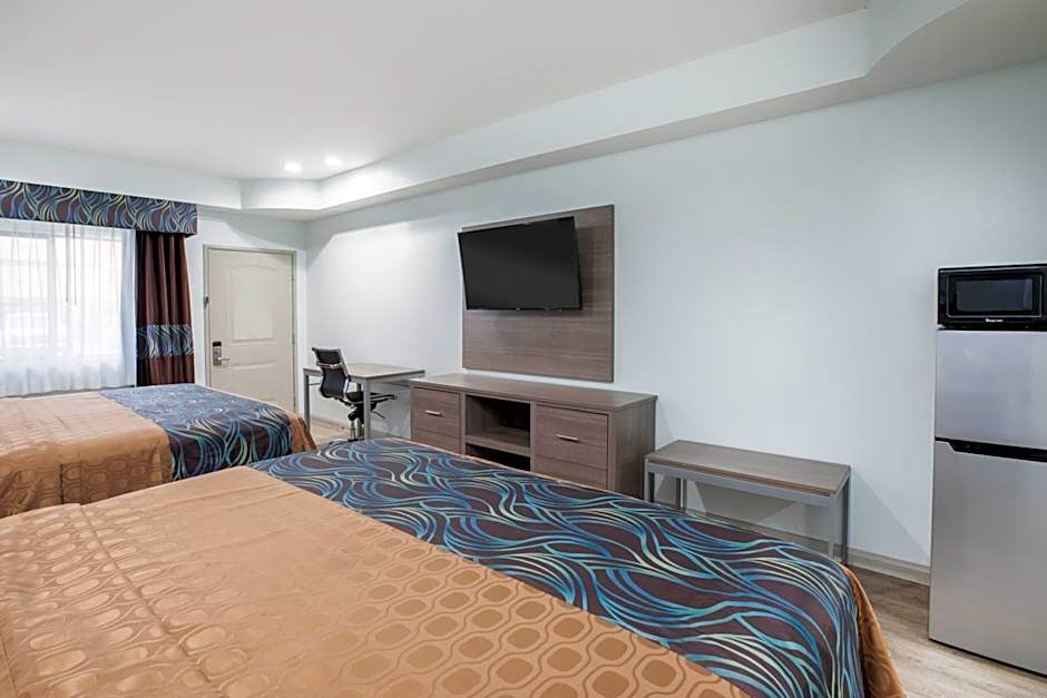 Super 8 by Wyndham Humble/Houston