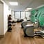Holiday Inn Express & Suites College Park-University Area By IHG