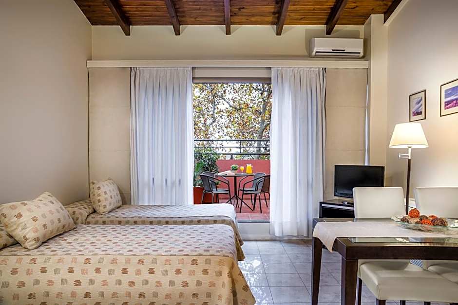 Montañas Azules Apart Hotel